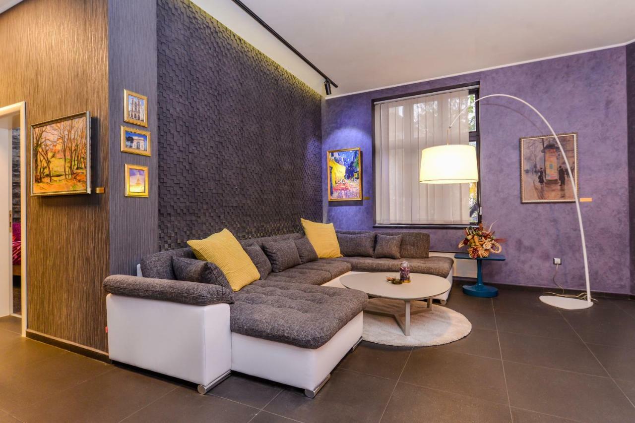 Champs-Elysees Sofia 2-Bdr, 2-Bthr Tsar Simeon Suite By Flat Mаnager Exterior photo