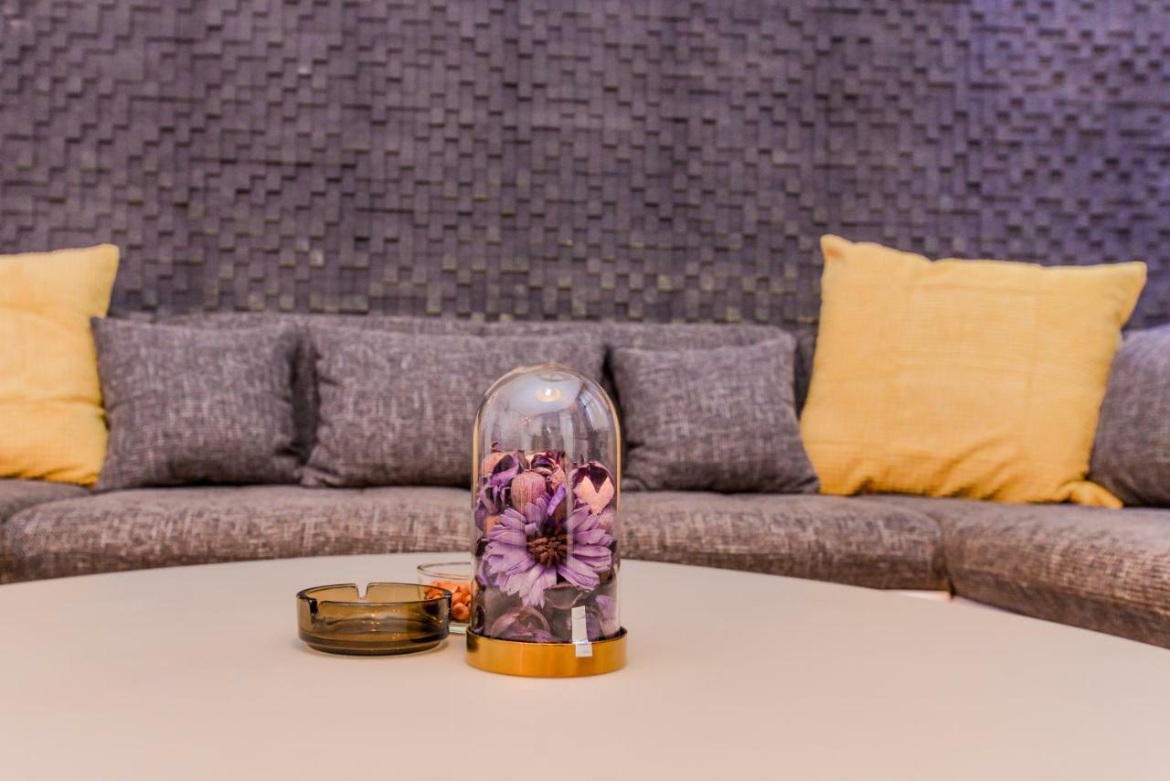 Champs-Elysees Sofia 2-Bdr, 2-Bthr Tsar Simeon Suite By Flat Mаnager Exterior photo