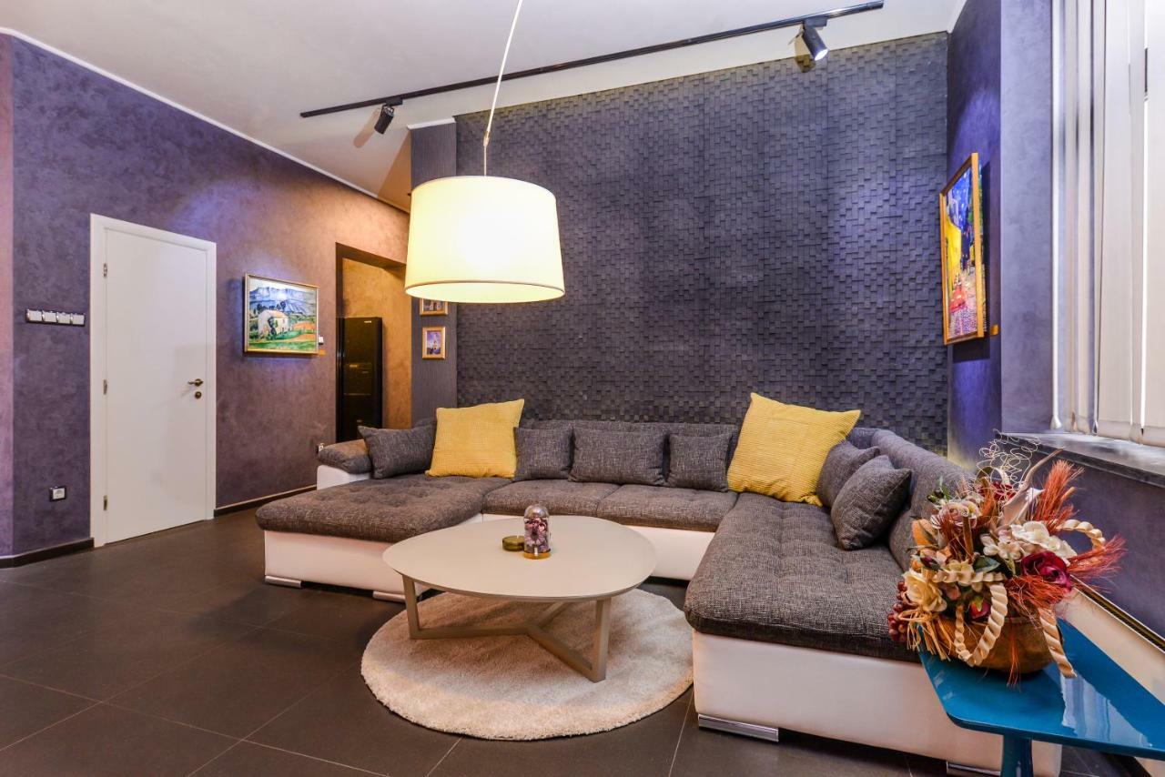 Champs-Elysees Sofia 2-Bdr, 2-Bthr Tsar Simeon Suite By Flat Mаnager Exterior photo