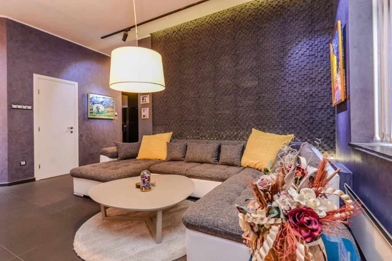 Champs-Elysees Sofia 2-Bdr, 2-Bthr Tsar Simeon Suite By Flat Mаnager Exterior photo