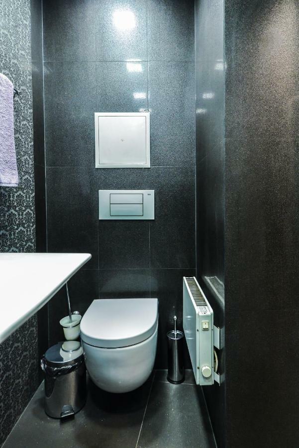 Champs-Elysees Sofia 2-Bdr, 2-Bthr Tsar Simeon Suite By Flat Mаnager Exterior photo