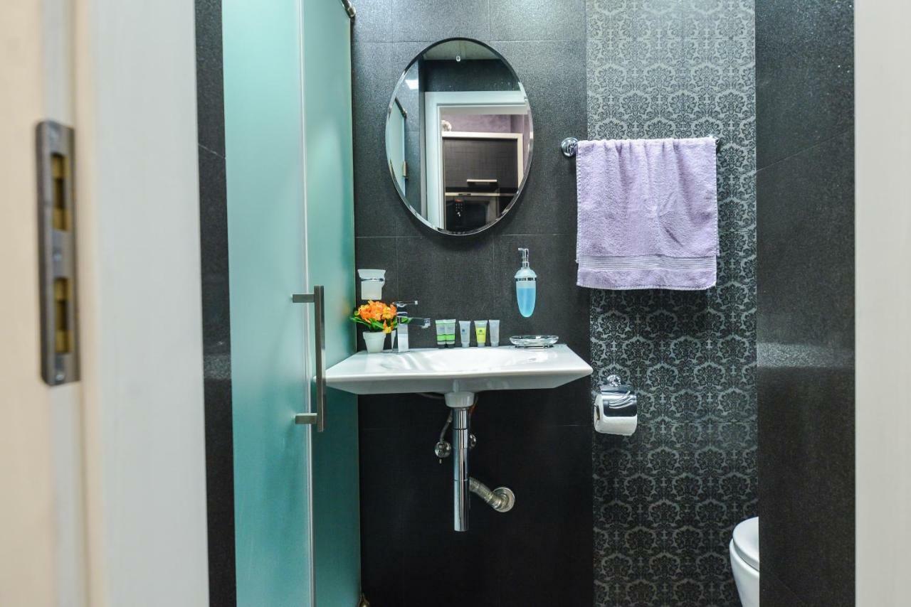 Champs-Elysees Sofia 2-Bdr, 2-Bthr Tsar Simeon Suite By Flat Mаnager Exterior photo